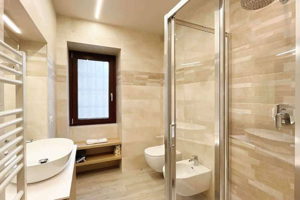 Ganze Wohnung, Gio House - Affitti Brevi Italia in Onno (Oliveto Lario), Oliveto Lario