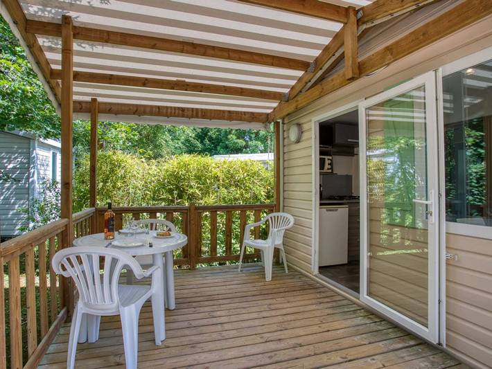 Mobil home pour 2 personnes, avec terrasse et piscine à Groléjac - 2