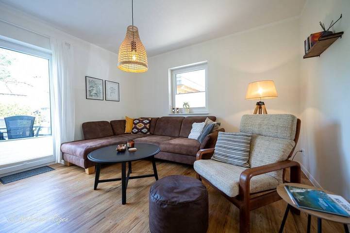 Ferienhaus für 6 Personen, mit Terrasse und Garten sowie Sauna in Garz/Rügen - 2