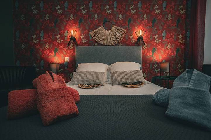 Location de vacances pour 9 personnes, avec jardin à Vireux-Wallerand