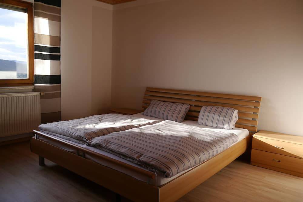 Ferienwohnung für bis zu 6 Personen, allein im Haus, herrliche Aussicht in Ostbayern