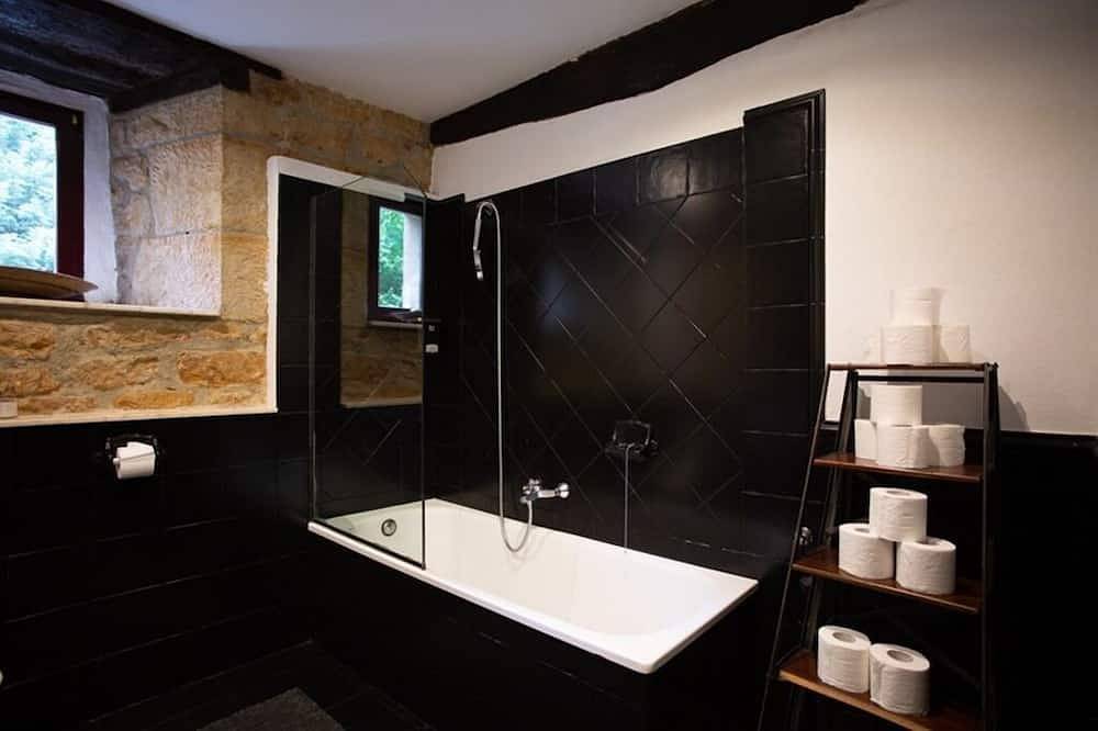 Apartamento entero, Molino Tejada: Apartamento Mistral in Valderredible, Montañas de Burgos