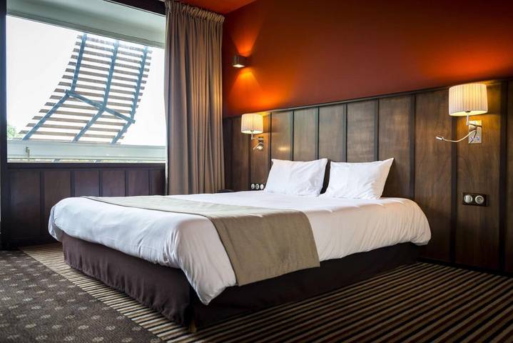 Hôtel pour 2 personnes, avec terrasse ainsi que piscine et sauna, animaux acceptés à Langueux - 4