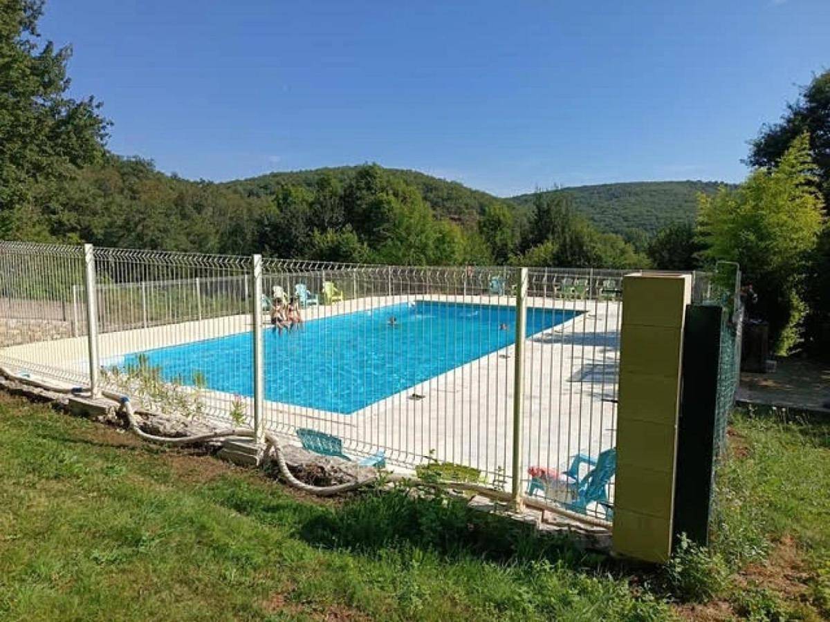 Camping 3 étoiles - Piscine - ccbfeb0 in Mayrac, Lot