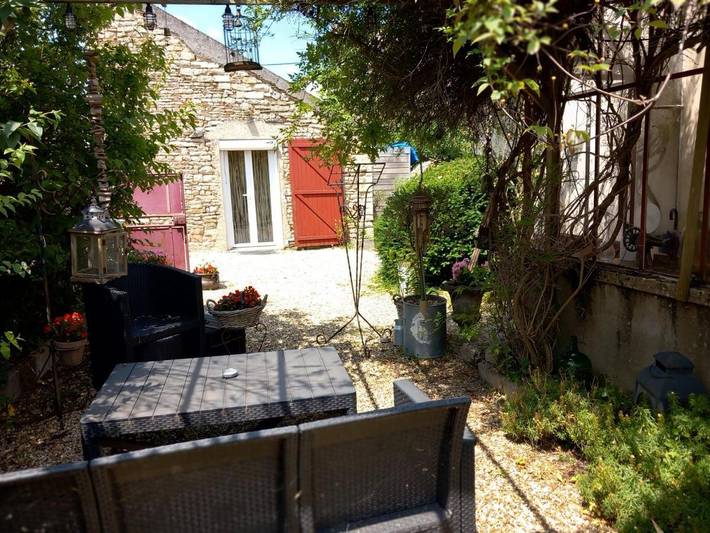 Gîte pour 2 personnes, avec terrasse, animaux acceptés à Beaune - 3
