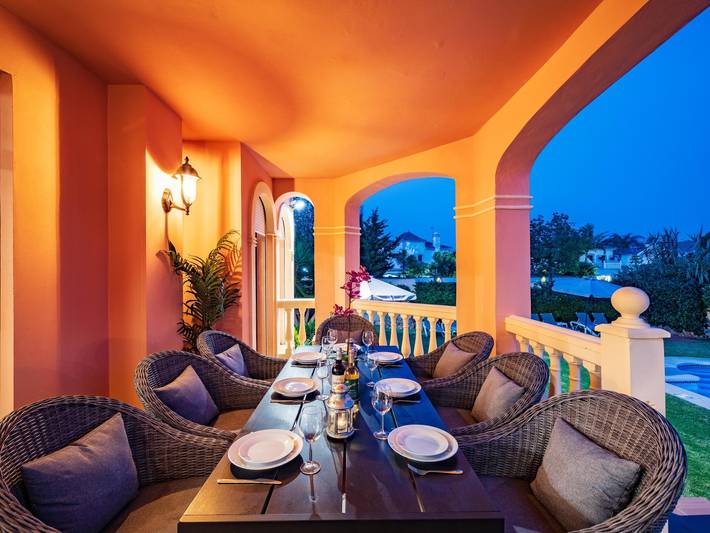 Location de vacances pour 12 personnes, avec balcon ainsi que jardin et piscine, adapté aux familles à San Pedro Alcantara - 3