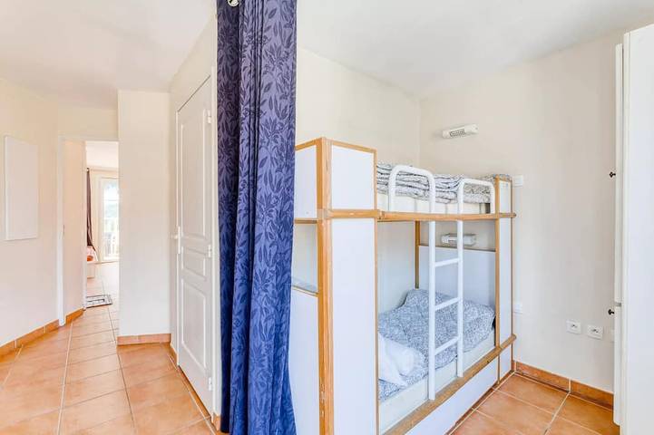 Gîte pour 4 personnes, avec piscine, animaux acceptés dans Gare Du Dramont - 3