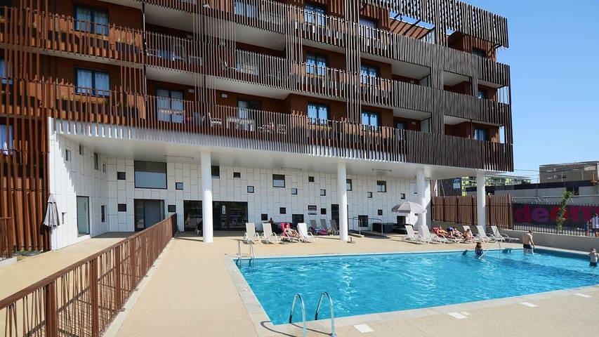 Ferienwohnung für 6 Personen, mit Pool und Balkon, mit Haustier in Sete