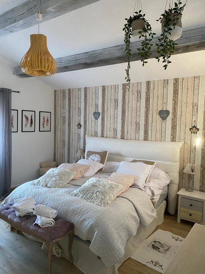 Gîte pour 3 personnes, avec jardin ainsi que vue et piscine à Méounes-lès-Montrieux - 4