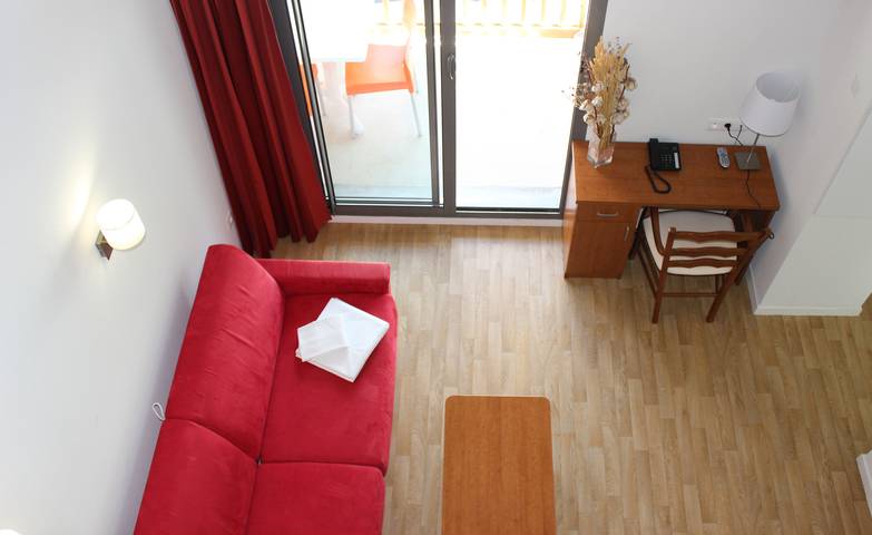 Gîte pour 6 personnes, avec balcon ainsi que piscine et sauna dans Pic du Midi - 4