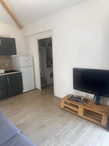 Gîte pour 4 personnes, avec jacuzzi et terrasse, animaux acceptés à Rocbaron