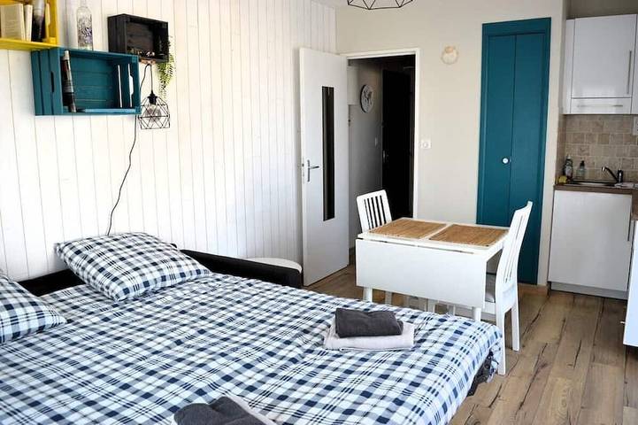 Gîte pour 2 personnes, avec balcon dans Office De Tourisme De Courseulles Sur Mer - 2