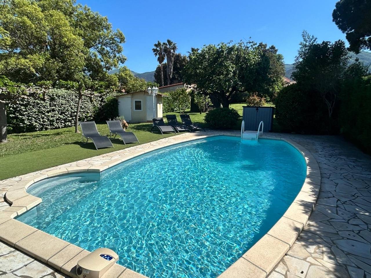 Villa climatisée avec piscine privée et animaux acceptés in Saint-Génis-des-Fontaines, Côte méditerranéenne (France)