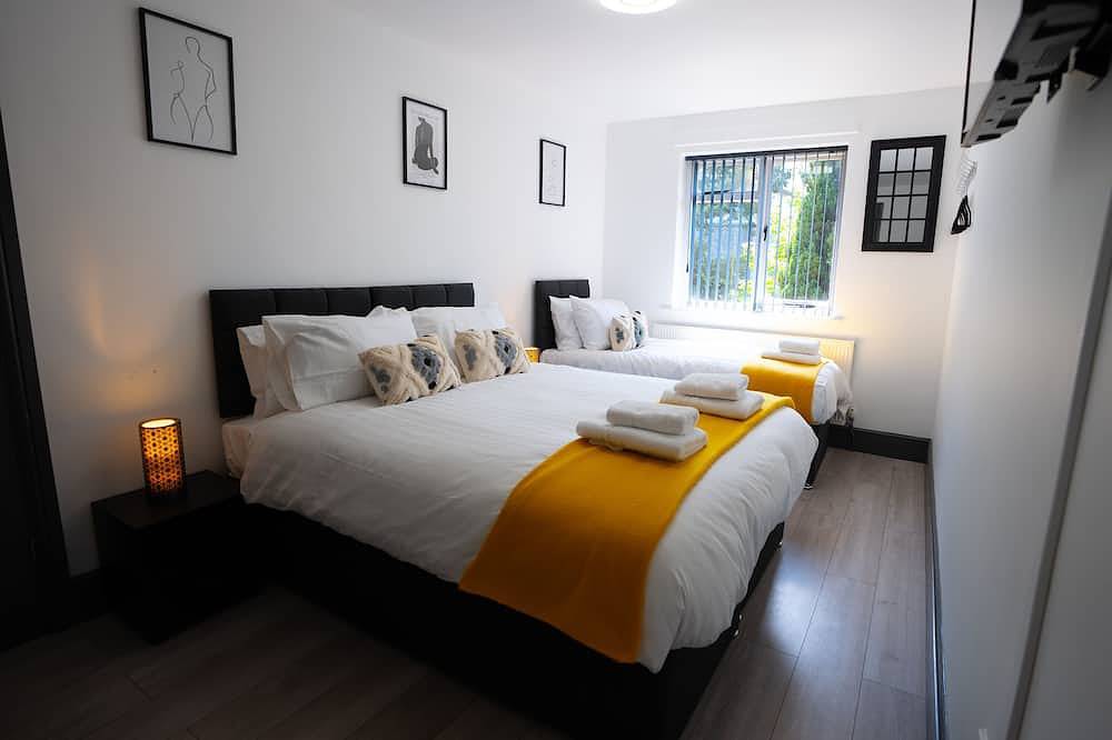 Geheel appartement, Modern Private Apartment Centrally Located in Rushmoor, Hampshire