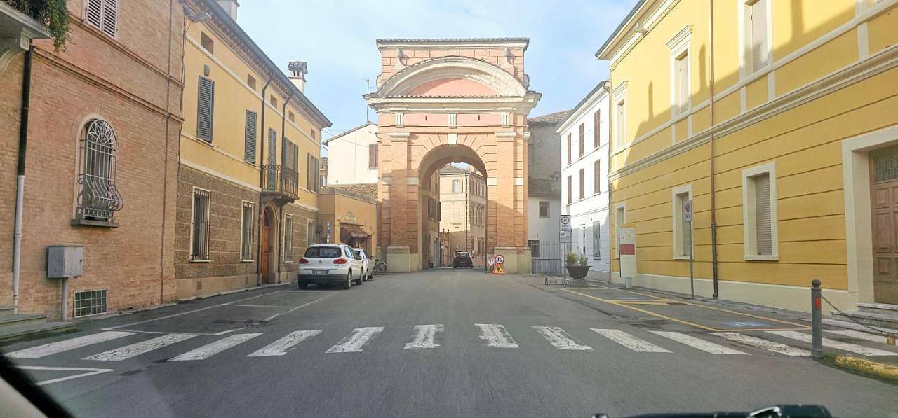 Double Room with Private Bathroom in Bagnacavallo, Province de Ravenne