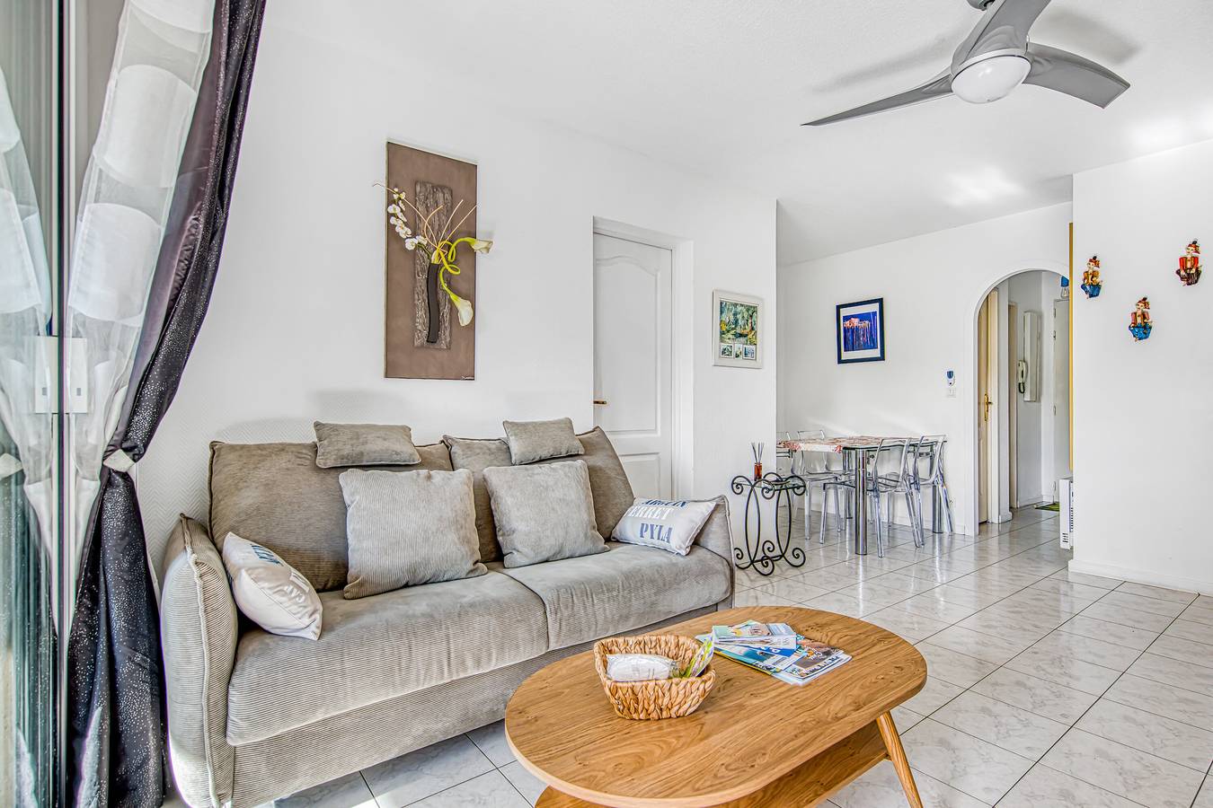Appartement entier, Appartement proche Plage avec Terrasse Privée in Andernos-les-Bains, Région d'Arcachon