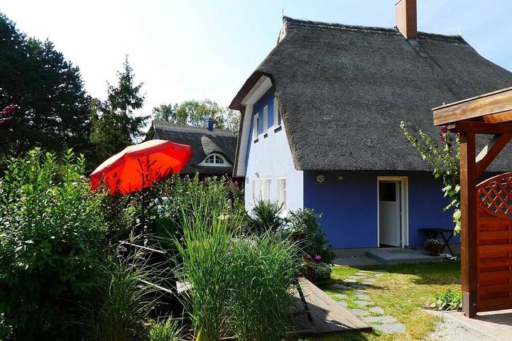 Ferienhaus für 2 Personen, mit Garten in Ahrenshoop