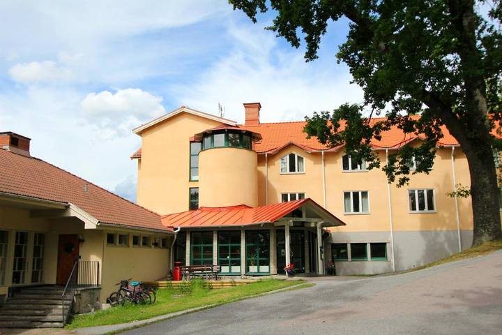 Hostel, med Trädgård och Sjöutsikt i Sigtuna