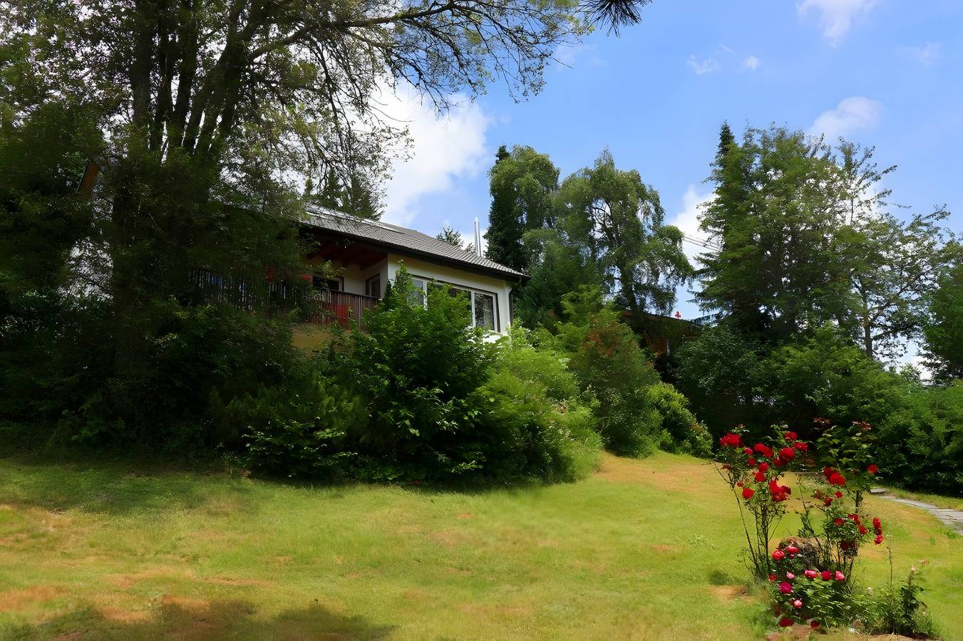 Entire apartment, Apartment 'Jachmann, 80qm' with Private Terrace, Private Garden and Wi-Fi in Schönwald im Schwarzwald, Southern Black Forest