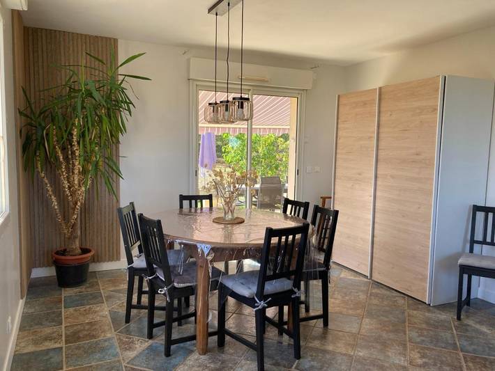 Location de vacances pour 8 personnes, avec jardin et vue à Reilhaguet - 2