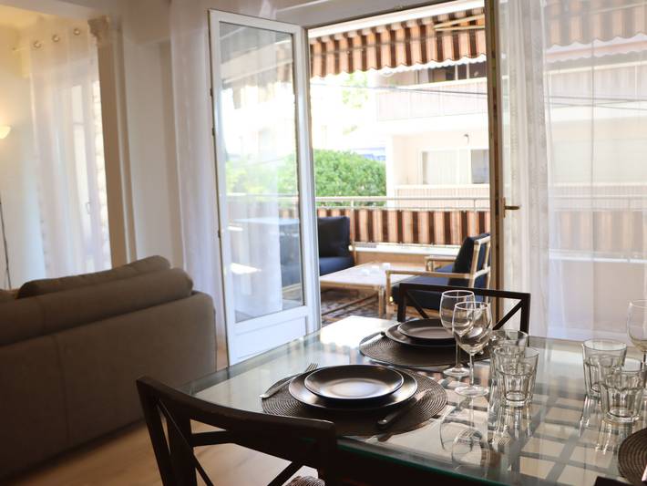 Gîte pour 6 personnes, avec balcon à Juan-les-Pins - 4