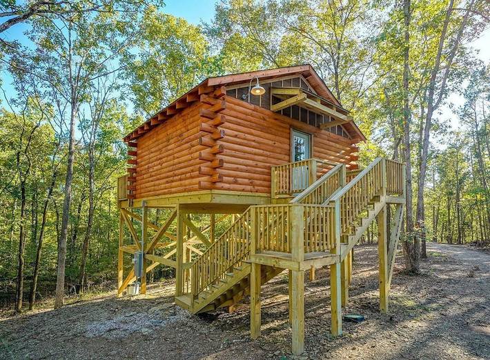 Vacation rental for 2 people, with balcony and hot tub in Hot Springs National Park
