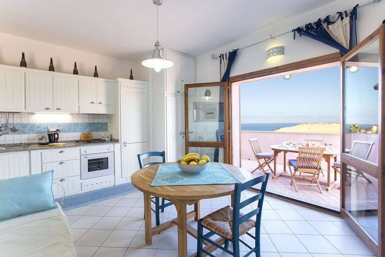 Appartamento intero, Torre dei Corsari vista mare con terrazza spiaggia sotto casa  in Arbus (comune), Campidano di Terralba