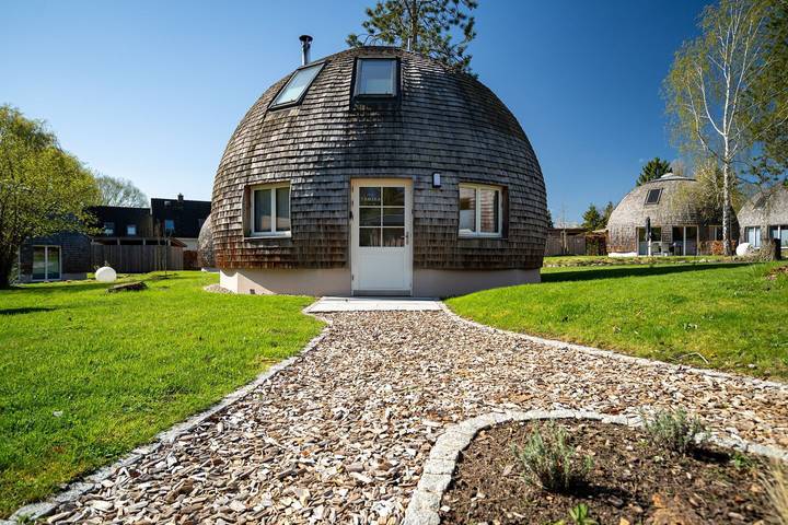 Ferienhaus für 4 Personen, mit Whirlpool und Terrasse sowie Garten und Sauna in Penzlin