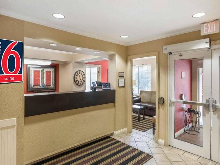 Apartamento entero, 1 Cama Tamaño Queen | Para No Fumadores, Cocina in Condado de Waukesha