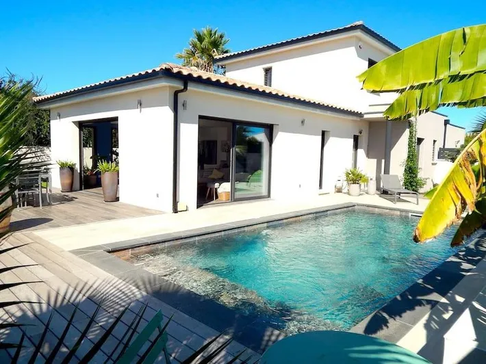 Chalet para 7 personas, con terraza y piscina - 1