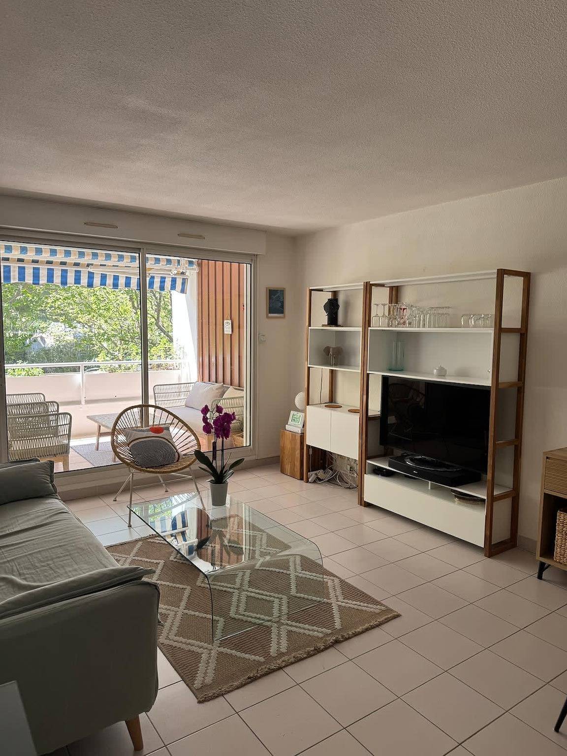 Appartement entier, Spacieux T3 de 73 m² avec terrasse et garage privé in La Grande-Motte, Côte méditerranéenne (France)