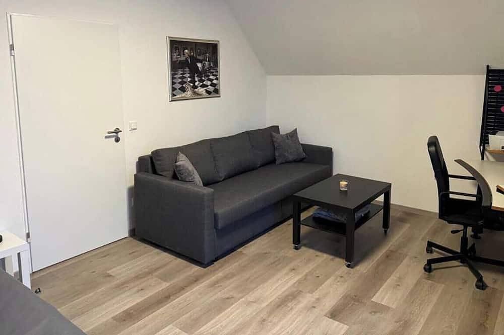 Ganze Wohnung, Zentrale Ferienwohnung Lippstadt - frisch renoviert in Lippstadt, Kreis Soest