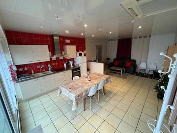 Chambre d’hôte pour 4 personnes, avec piscine dans Perrecy-les-Forges