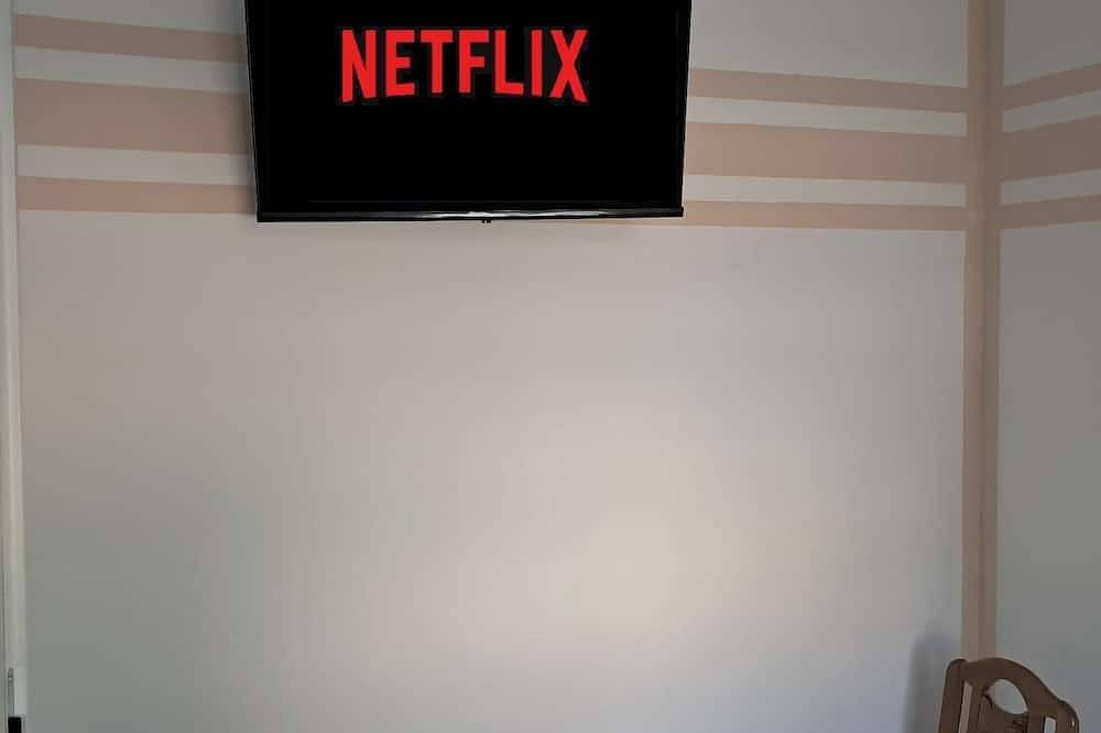 Ganze Wohnung, Neu saniertes Apartment Misena in Radebeul, Meißen Region