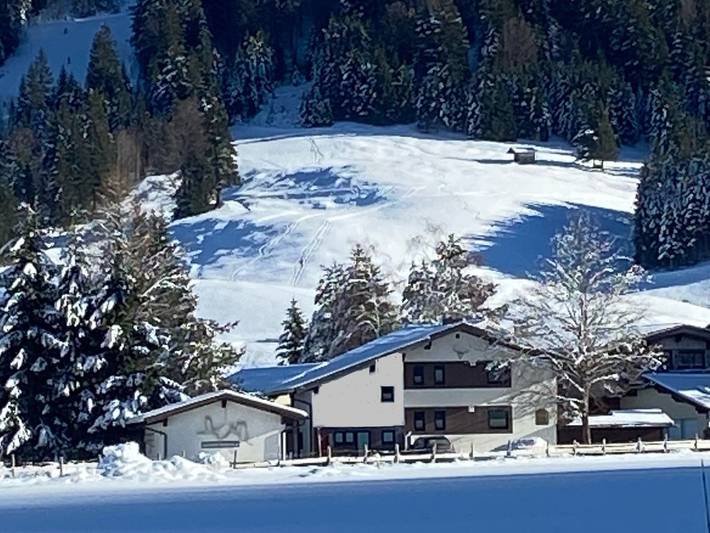 Ferienwohnung für 5 Personen, mit Balkon und Garten, kinderfreundlich in Tannheimer Tal