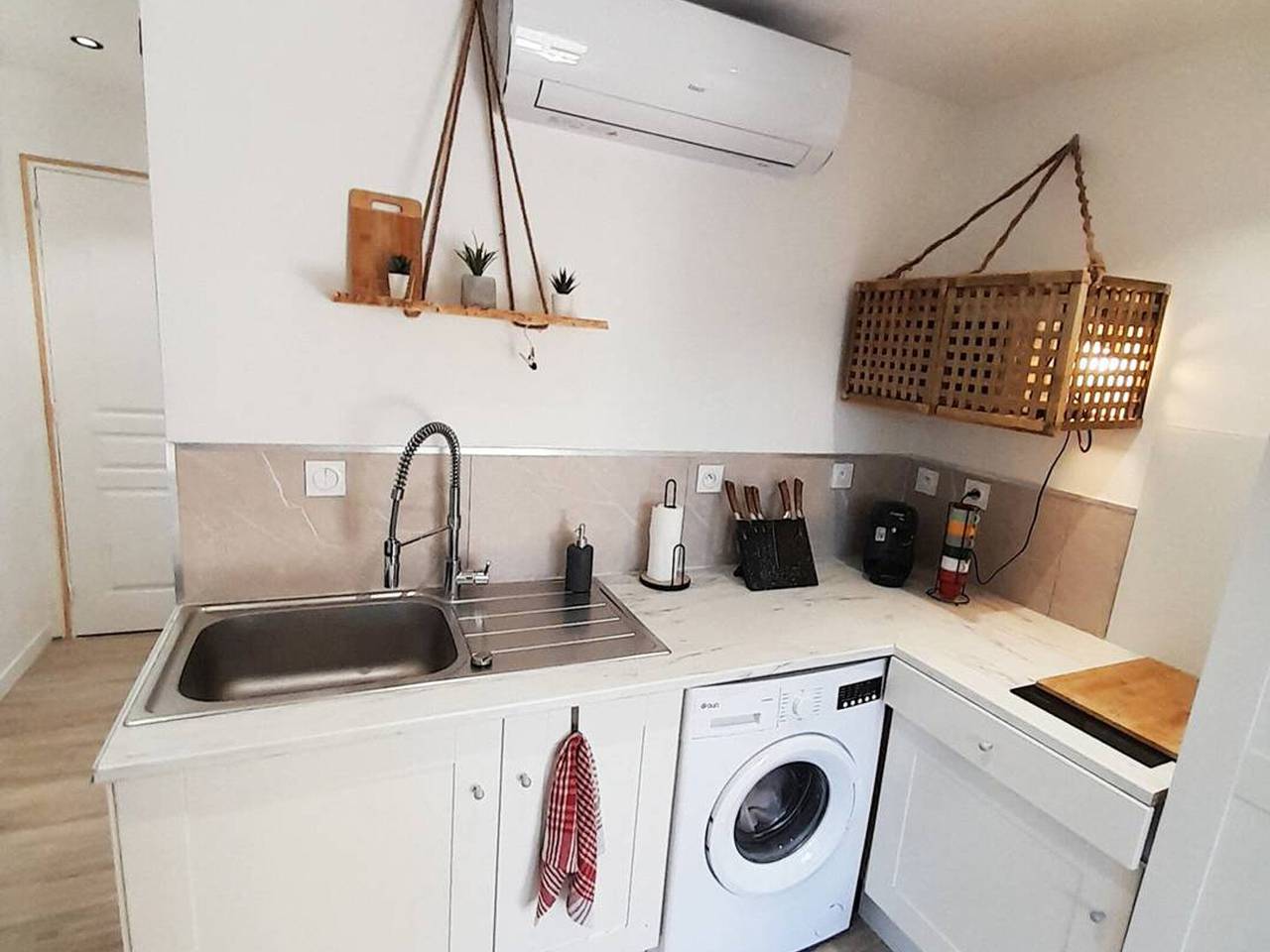 Appartement entier, Appartement climatisé à La Ciotat pour 4 pers. in La Ciotat, Région de Marseille