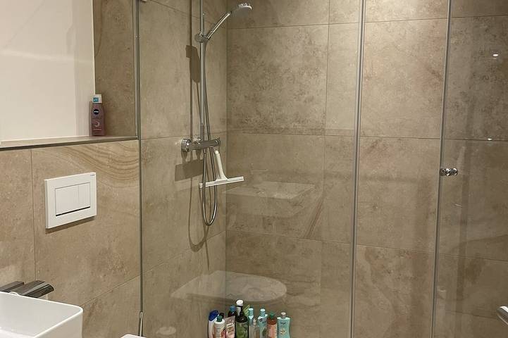 Appartement entier, Luxuriöse Ferienwohnung mit Seeblick in Bad Wiessee, Alpes bavaroises