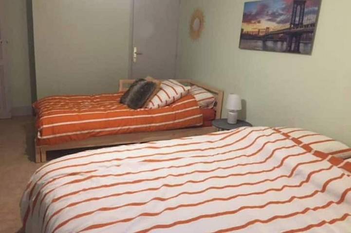 Appartement entier, Cap Coutellerie - T4 - Séjours Pros ou Familles en hypercentre de Thiers in Thiers, Région de Thiers