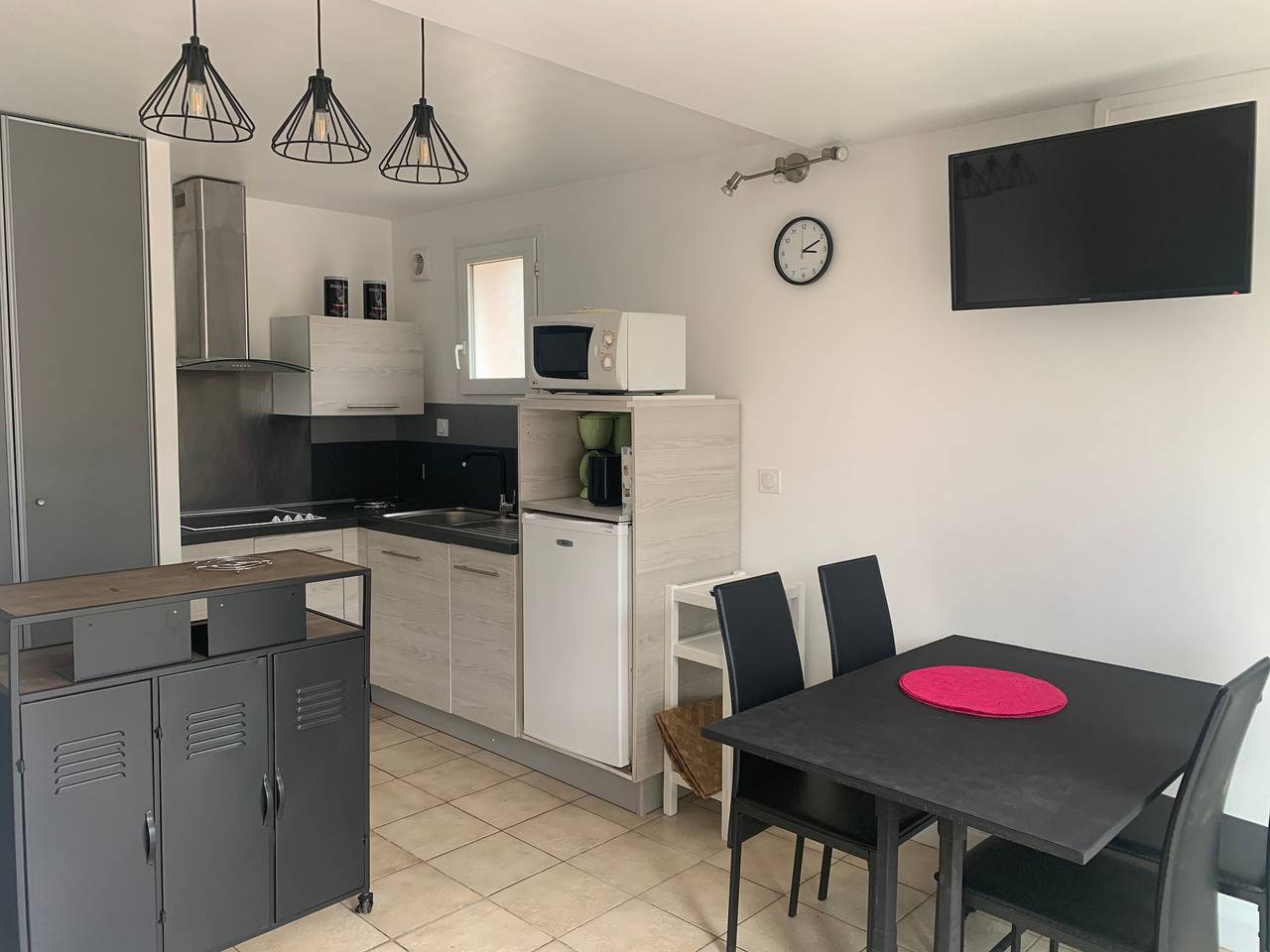 Casa cerca de la playa en Biscarrosse para 4 personas - Terraza, barbacoa, limpieza incluida in Biscarrosse, Côte d’Argent