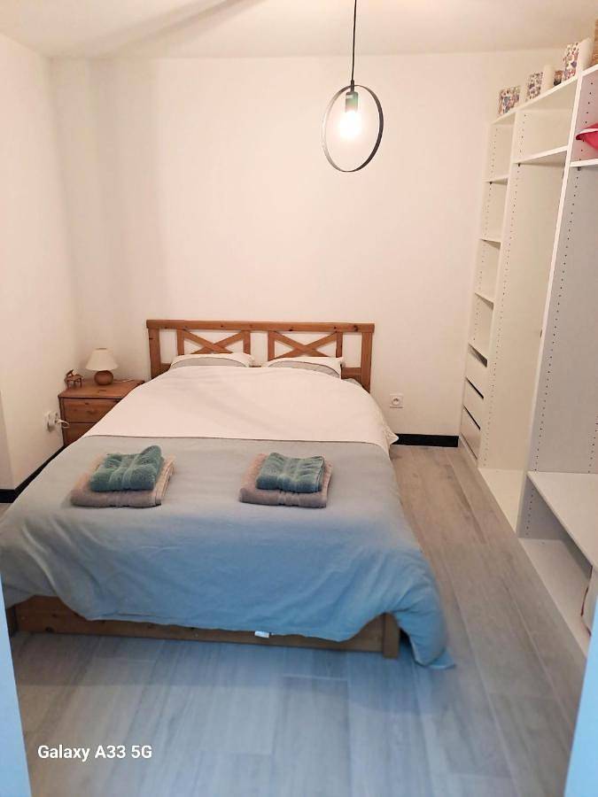 Gîte pour 2 personnes, avec terrasse et piscine à Mably (Loire)