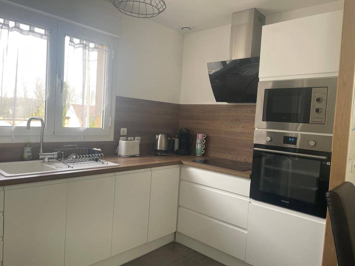 Three-Bedroom House in Montévrain, Seine-et-Marne
