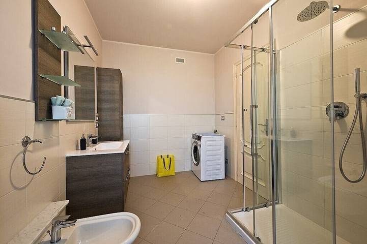 Entire apartment, Divina Commedia apartment in Alba, Langhe