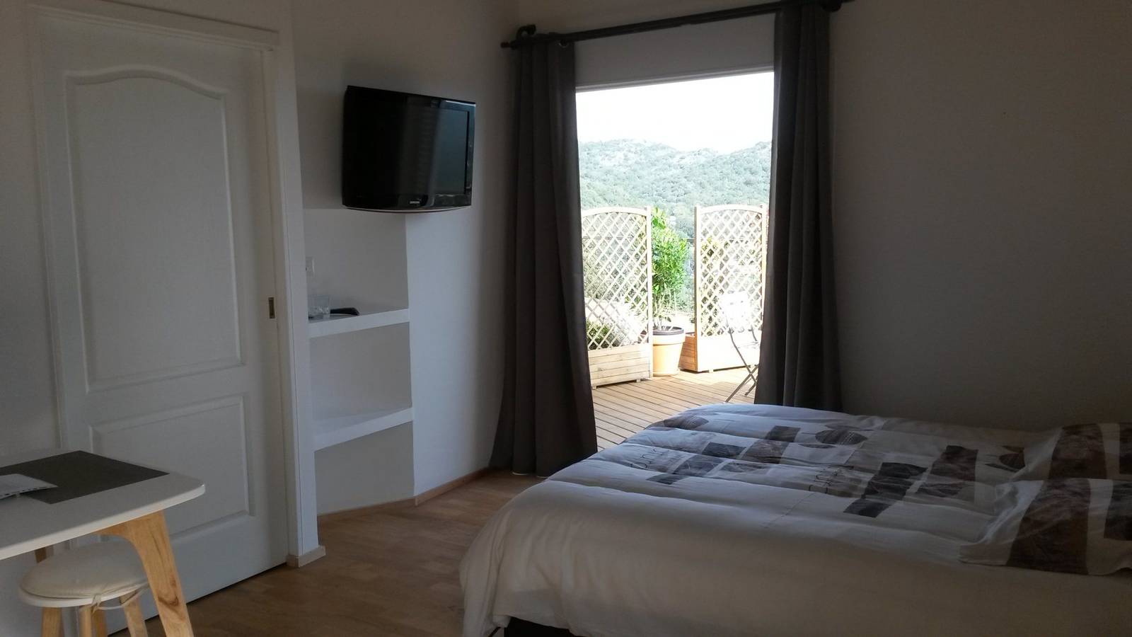 Studio entier, Studio vue Golfe de Porto-Vecchio in Porto-Vecchio, Arrondissement de Sartène