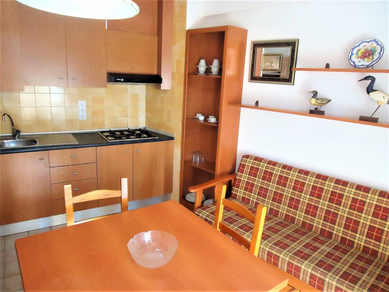 Apartamento entero, Apartamento familiar en Peñíscola con piscina comunitaria in Peñíscola, Costa del Azahar