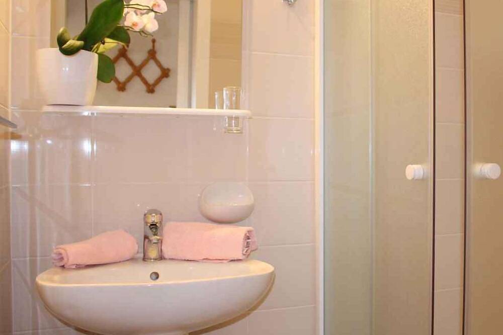 Appartamento intero, Appartamento con terrazza in Parenzo, Porec e dintorni