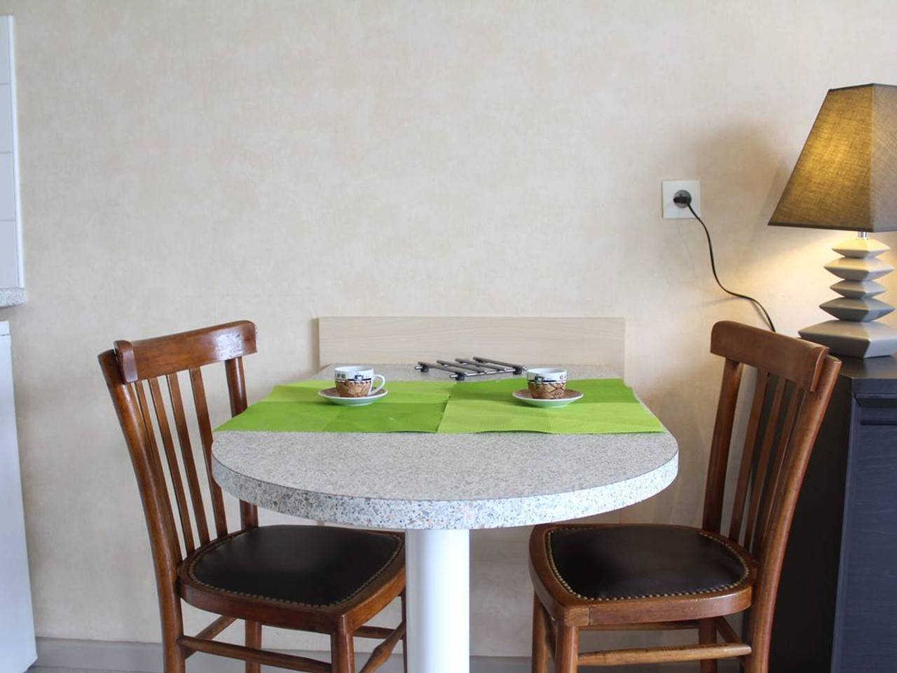 Apartamento entero, Acogedor estudio en La Rochelle con parking, cerca del puerto in La Rochelle, Región de La Rochelle