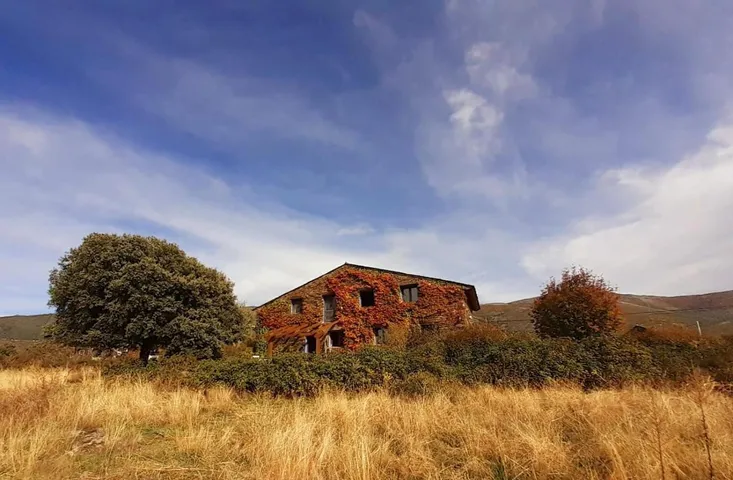 Casa rural para 7 personas, con jardín además de terraza y vistas - 1