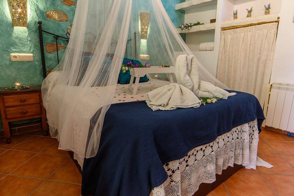 Casa Rural \"La Casa Al Revés\" in Laroya, Provincia de Almería