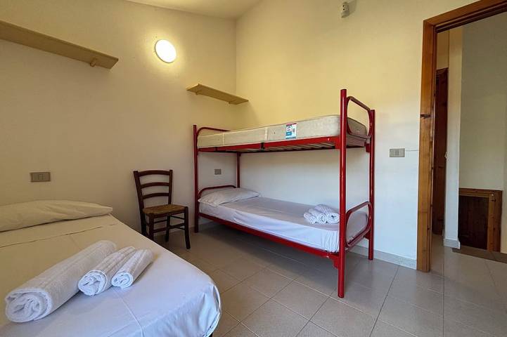 Private Villa Mit Unabhängigem Garten in Solanas, Comune di Sinnai