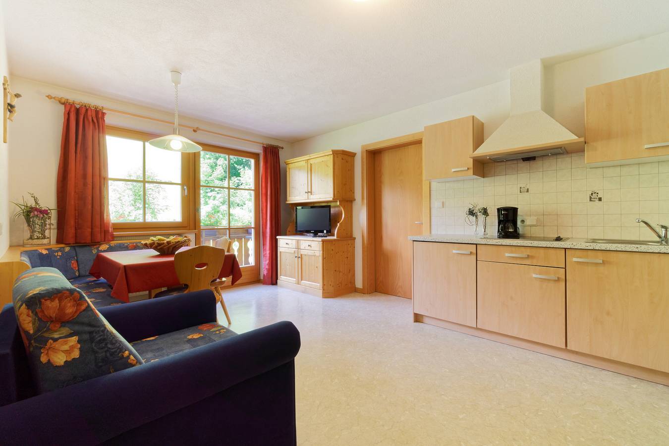 Ganze Wohnung, Apartment 'Schupfe' mit Bergblick, Gemeinschaftsgarten und Wlan in Bichl (Ratschings), Ratschings